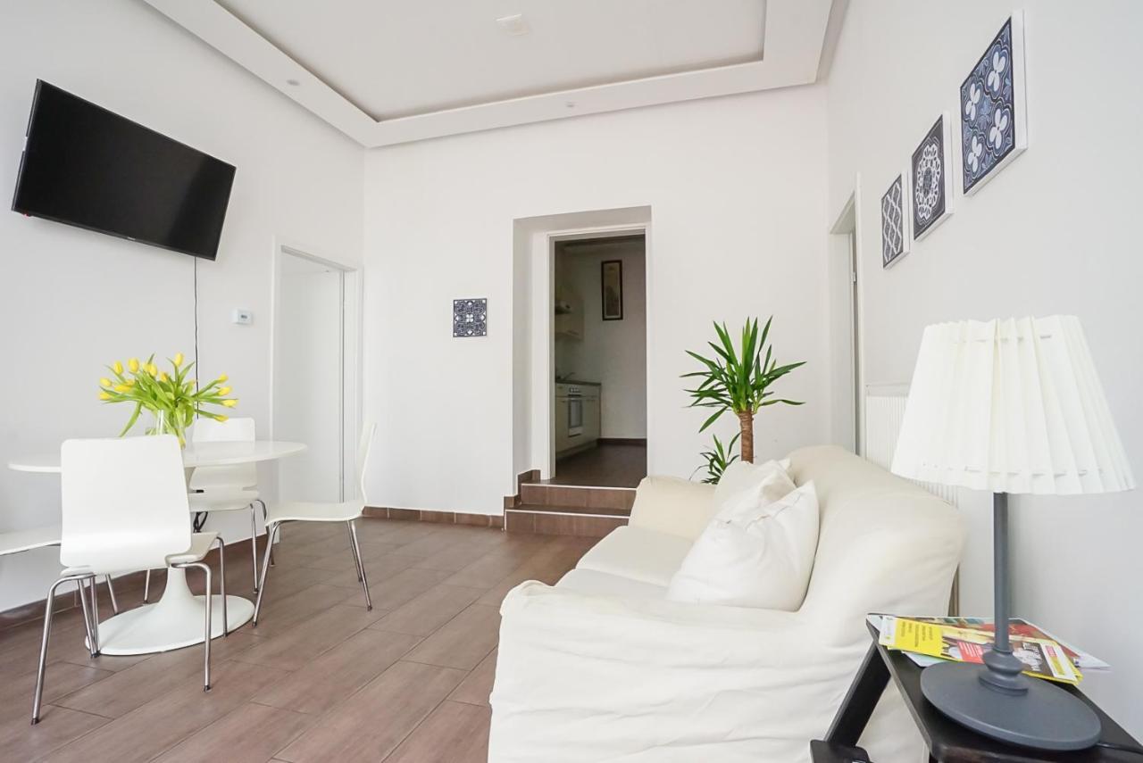 וינה Wonderful Big Apartment Near Yppen Market מראה חיצוני תמונה