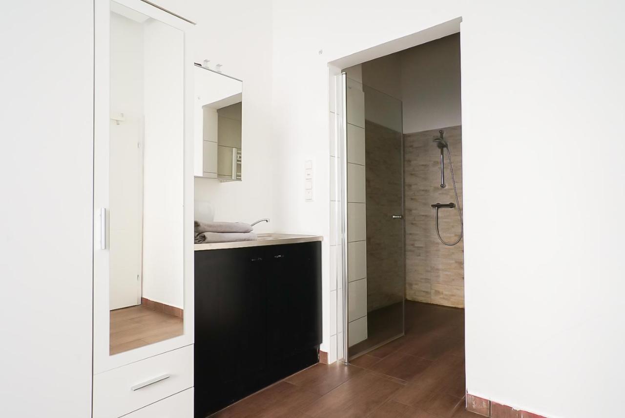 וינה Wonderful Big Apartment Near Yppen Market מראה חיצוני תמונה